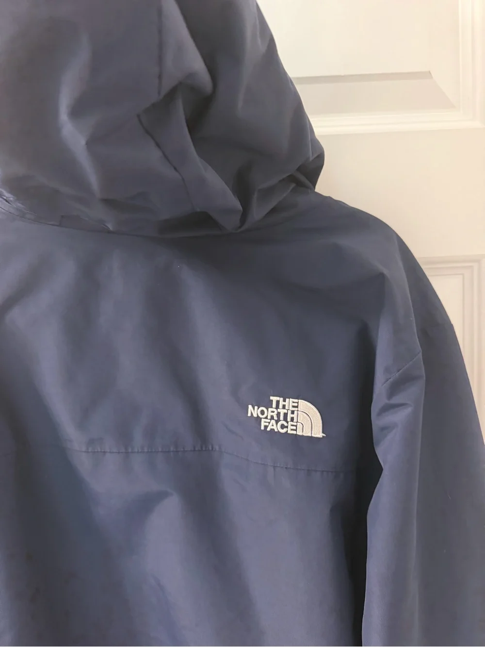 The North Face Men's Large Insulated Hooded Jacket Navy Blue